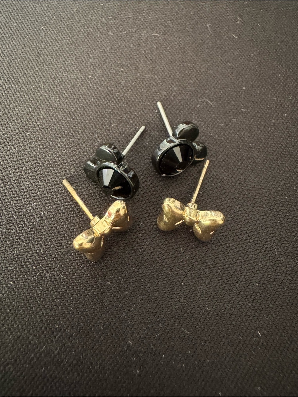 Disney Kids Black Mouse & Gold Bow Stud Earring Set